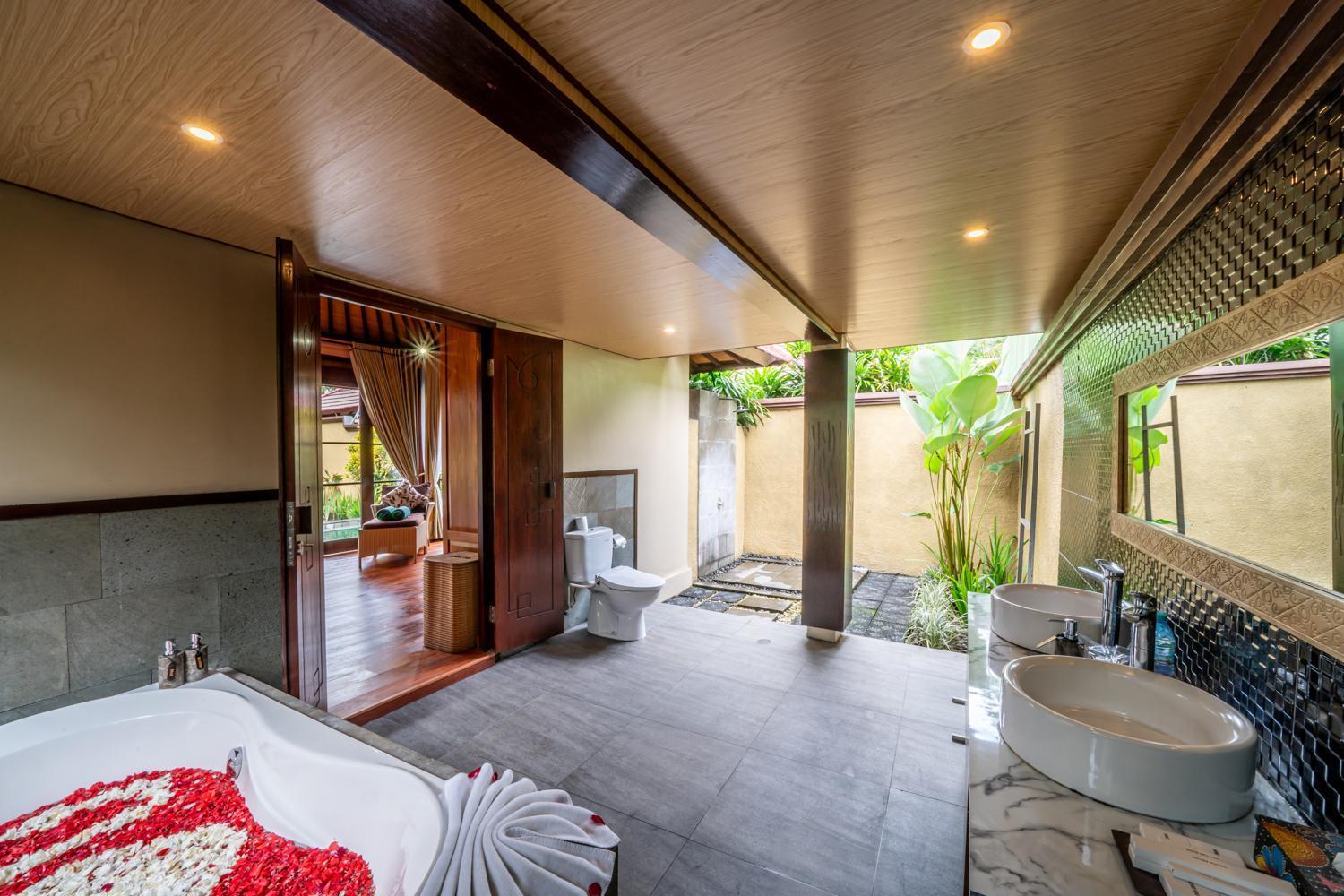 The Kampung Ubud Villa Экстерьер фото
